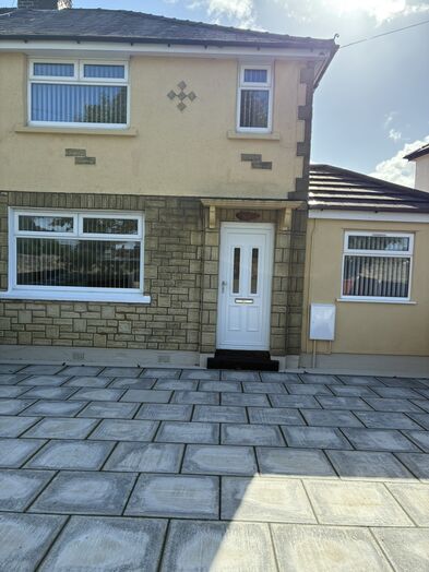 Photo of a green Lane - Ormskirk.