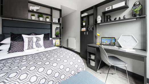 Penthouse En Suite