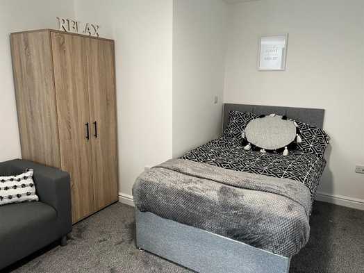 Photo of a studio 2, 1 Park Square (ground floor), Lancaster, LA1 3PX.