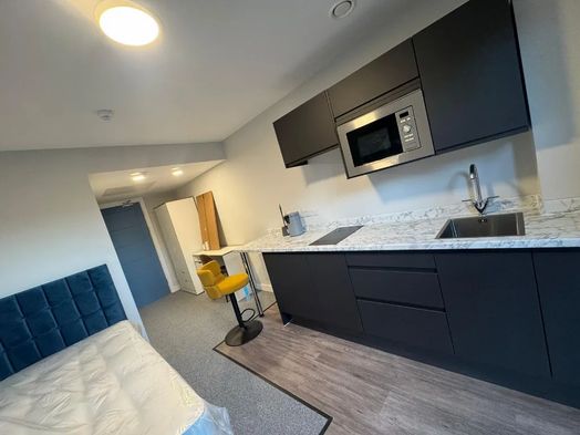 Photo of a cleveland Apartments.