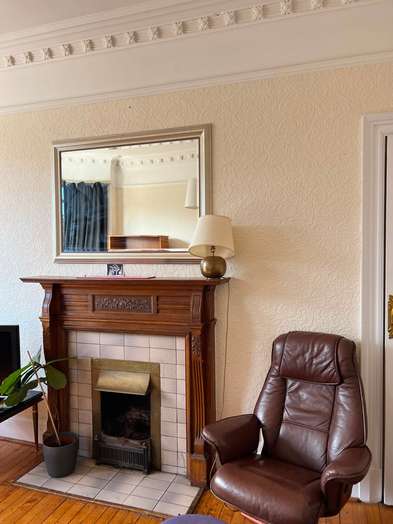 Photo of a spacious 4-Bedroom Flat to Let – Marchmont Road, Edinburgh.