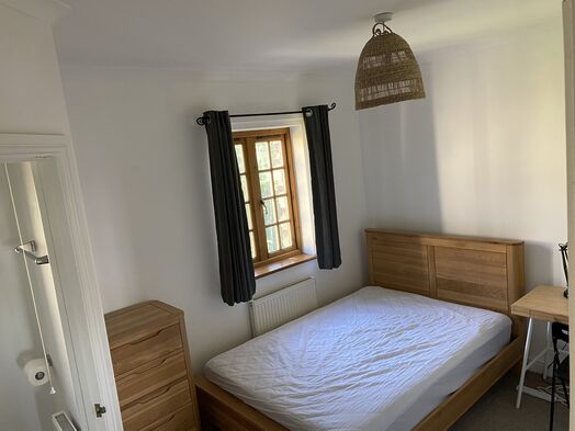 Photo of a ideal for Exeter Medical Students 3 Bed House 10 minute walk from Royal Cornwall Hospital.