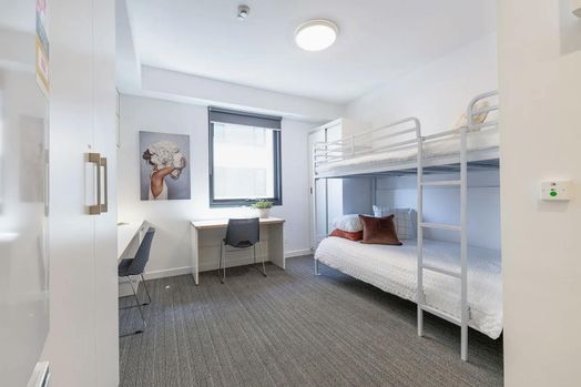 Twin Bunk Bed Studio (Low Floor)