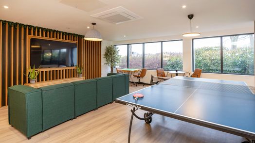 Photo of a renslade House.