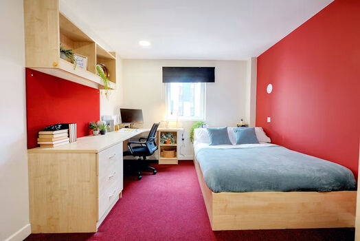 Photo of a ensuite Standard.