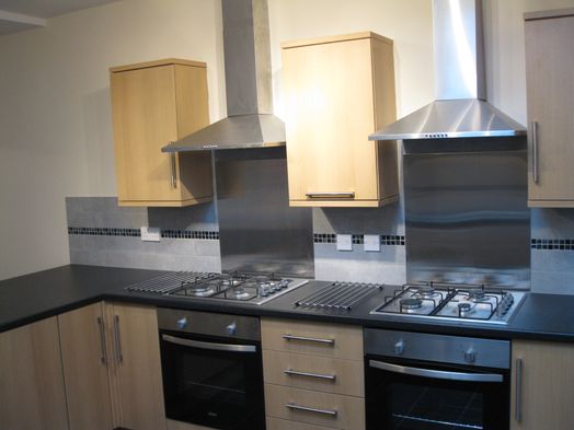 Photo of a double-bed room in a 8-bedroom house in York.