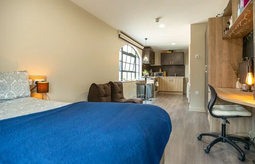 Large Sea View Penthouse