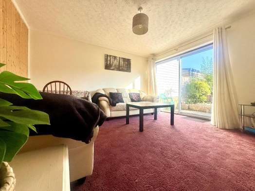 Photo of a 26, Beecroft Close.