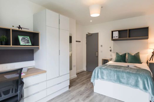 Silver Shared House