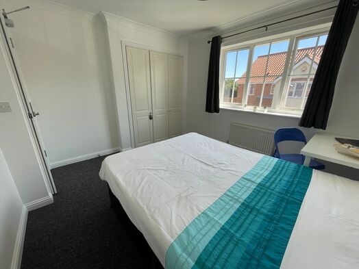 Upstairs front left double bedroom