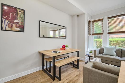 Photo of a flat A 40, Delph Lane.