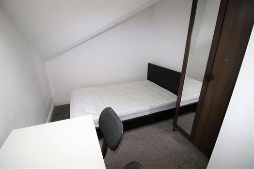 Photo of a flat 9, 10 Pitt Street, Lancaster, LA1 1NX.