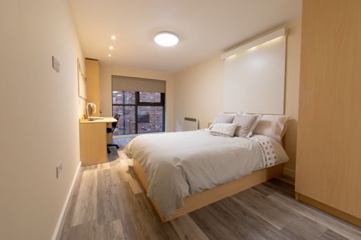 Medium Studio