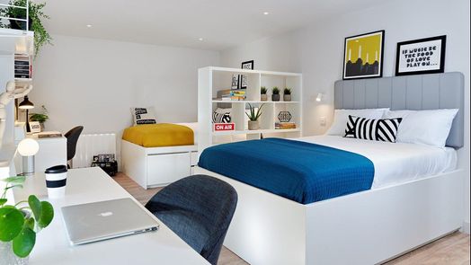 Bronte Twin Studio