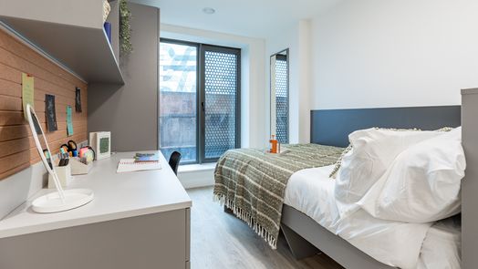 Classic 6 Bed Ensuite