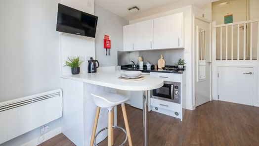 Photo of a the Colston.