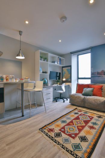 Classic Bigger Studio