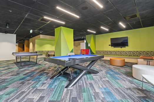 Photo of a mayoral Drive.