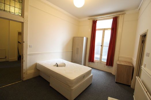 Photo of a 5 Bedroom Flat Share.