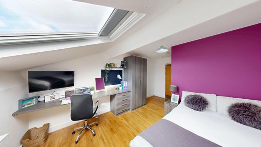 Platinum En Suite