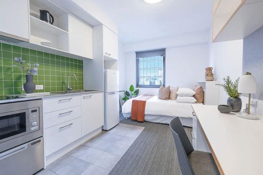 Deluxe Studio - East (High Floor)