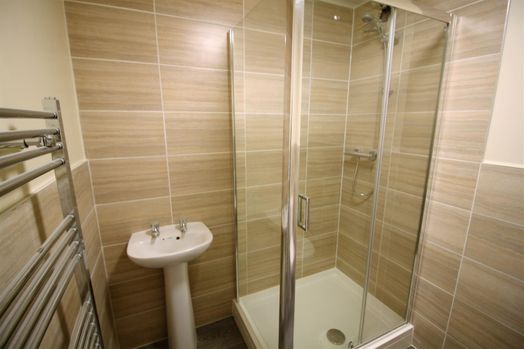 Photo of a 2 Allandale Gardens, Lancaster, LA1 5JN.