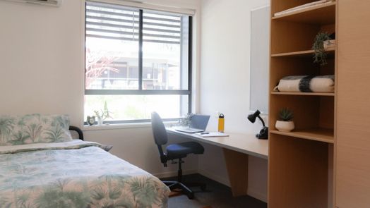 Single Room - Hillside