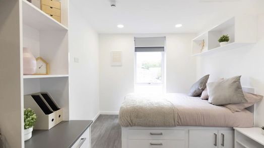8 Bed Classic En-suite
