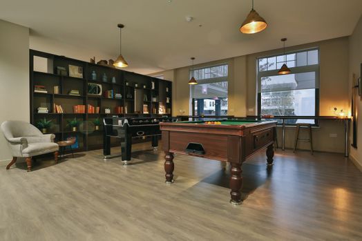Photo of a 333 Bath Street.