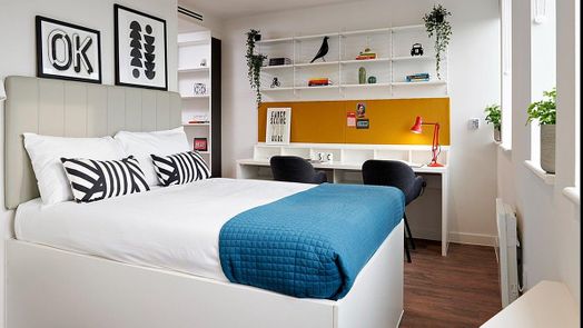 Lewis Ensuite with AC