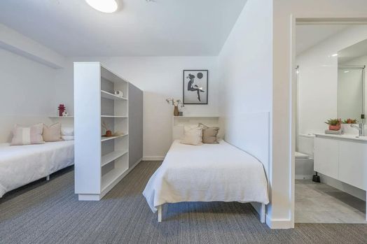 Premier Twin Share Studio (Low Floor)