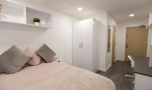 7 Bed Classic En-Suite