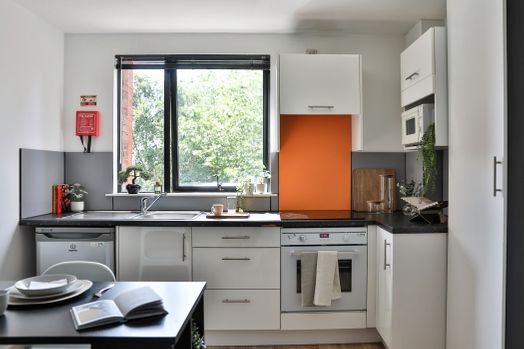 Photo of a hayward House.