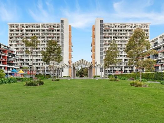 Photo of a belong Waterloo – Luxury 1 Bedroom Apartment Near UNSW, USYD & UTS.