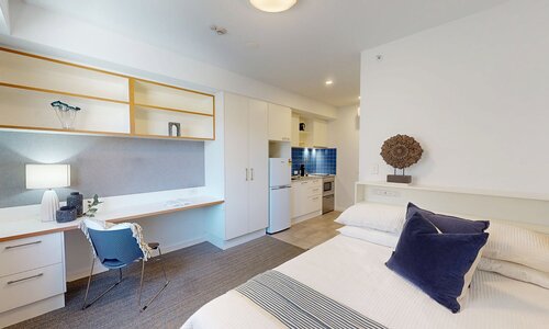 Virtual Tour for Deluxe Studio - South (High Floor) Room