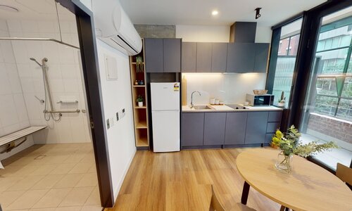 Virtual Tour for Studio Queen Accessible Room