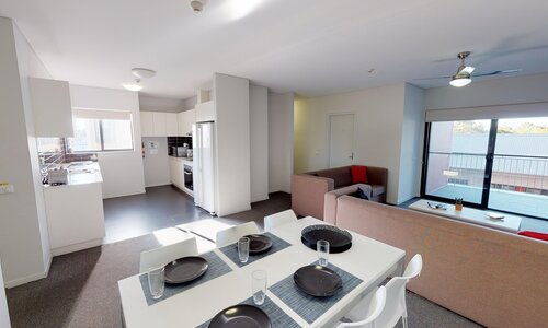 Virtual Tour for 6 Bedroom Apartment Lakeside Room